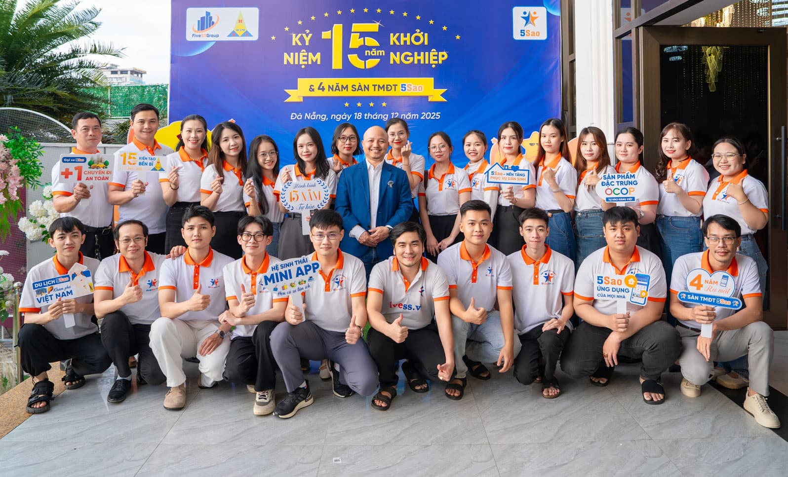 Vươn mình mạnh mẽ & Chăm sóc toàn diện