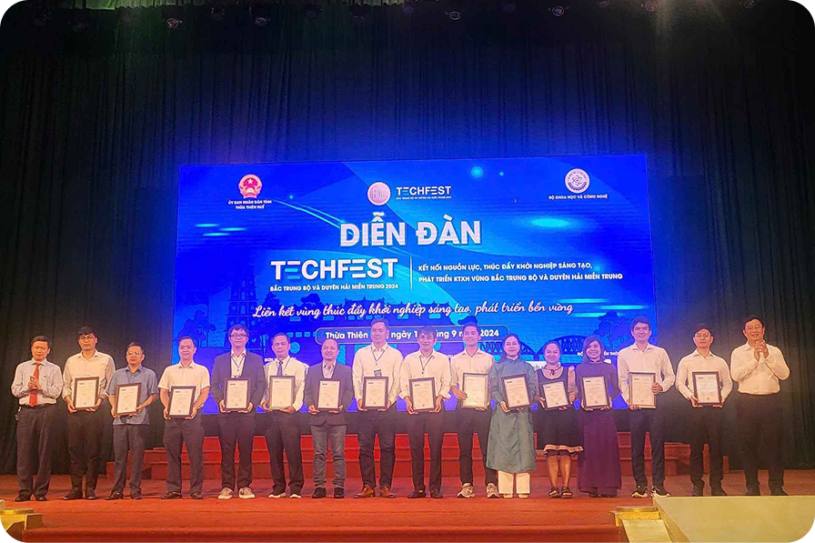 Bằng khen xuất sắc của Sở Thông tin & Truyền thông