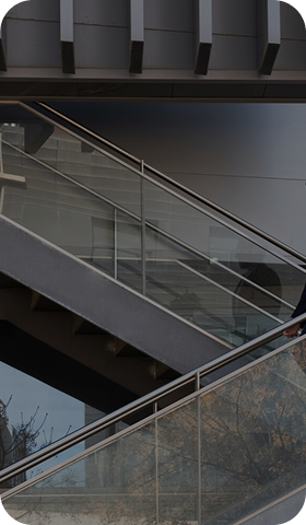 Thi công lan thang
cầu thang- ban công
kính