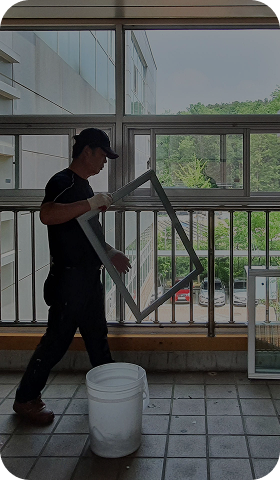 Sửa chữa, bảo trì
nhôm kính