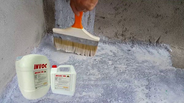 Dùng keo chống thấm nhà vệ sinh – Giải pháp đơn giản, hiệu quả