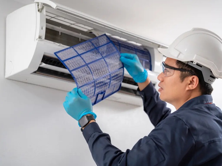 Các bước thực hiện bảo dưỡng máy lạnh đúng kỹ thuật từ vệ sinh dàn lạnh, dàn nóng đến kiểm tra hoạt động