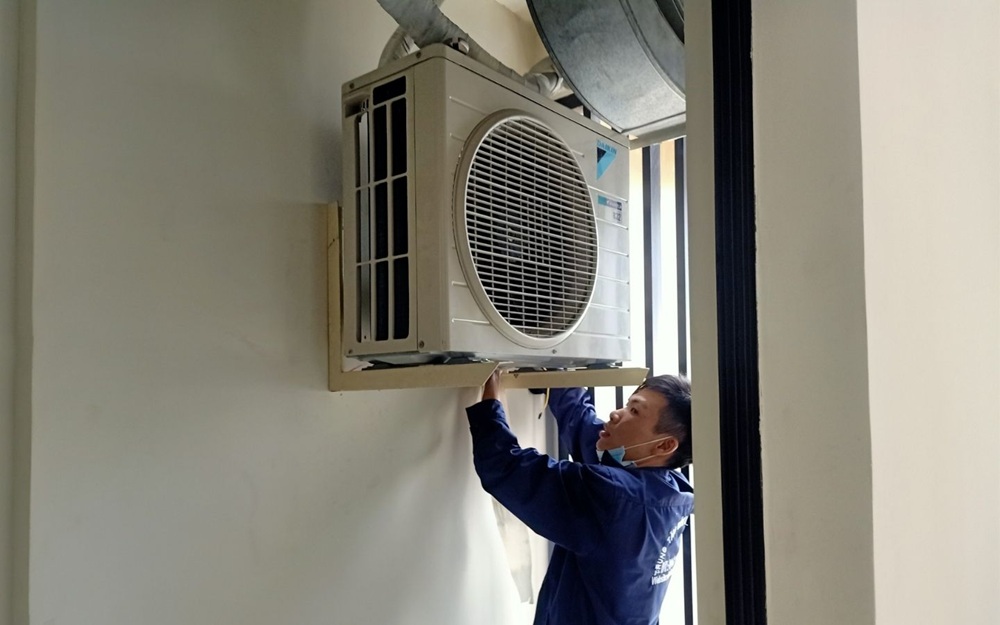 Không vệ sinh và bảo dưỡng máy lạnh định kỳ
