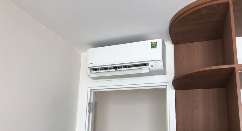 Nắm rõ phân loại máy khi vệ sinh máy lạnh tphcm để thực hiện đúng cách