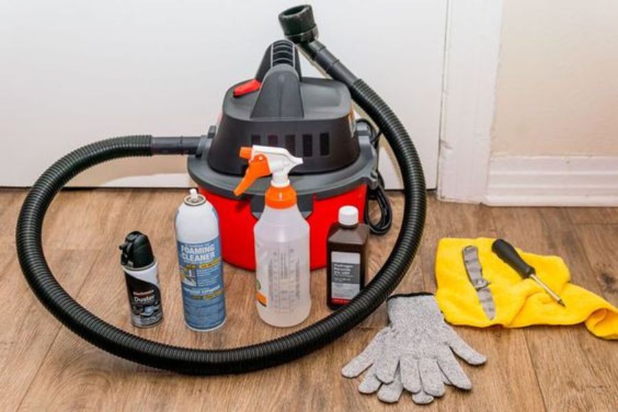 Top 5 Dụng Cụ Vệ Sinh Máy Lạnh Cần Thiết Cho Gia Đình