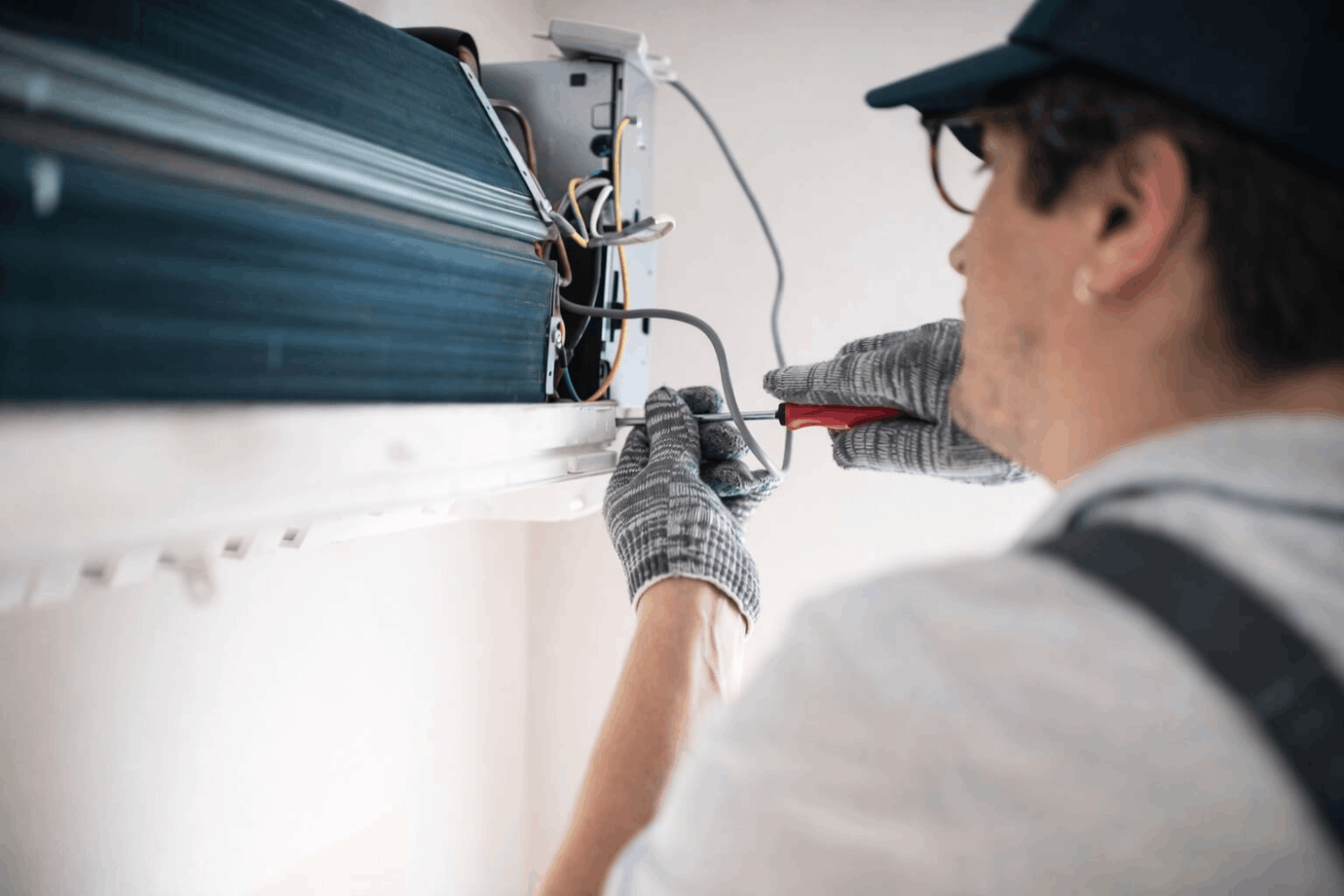 Air Conditioner Repair Service in Da Nang