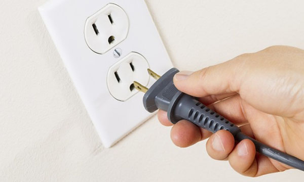 Dây kết nối bị đứt hoặc lỏng giắc cắm