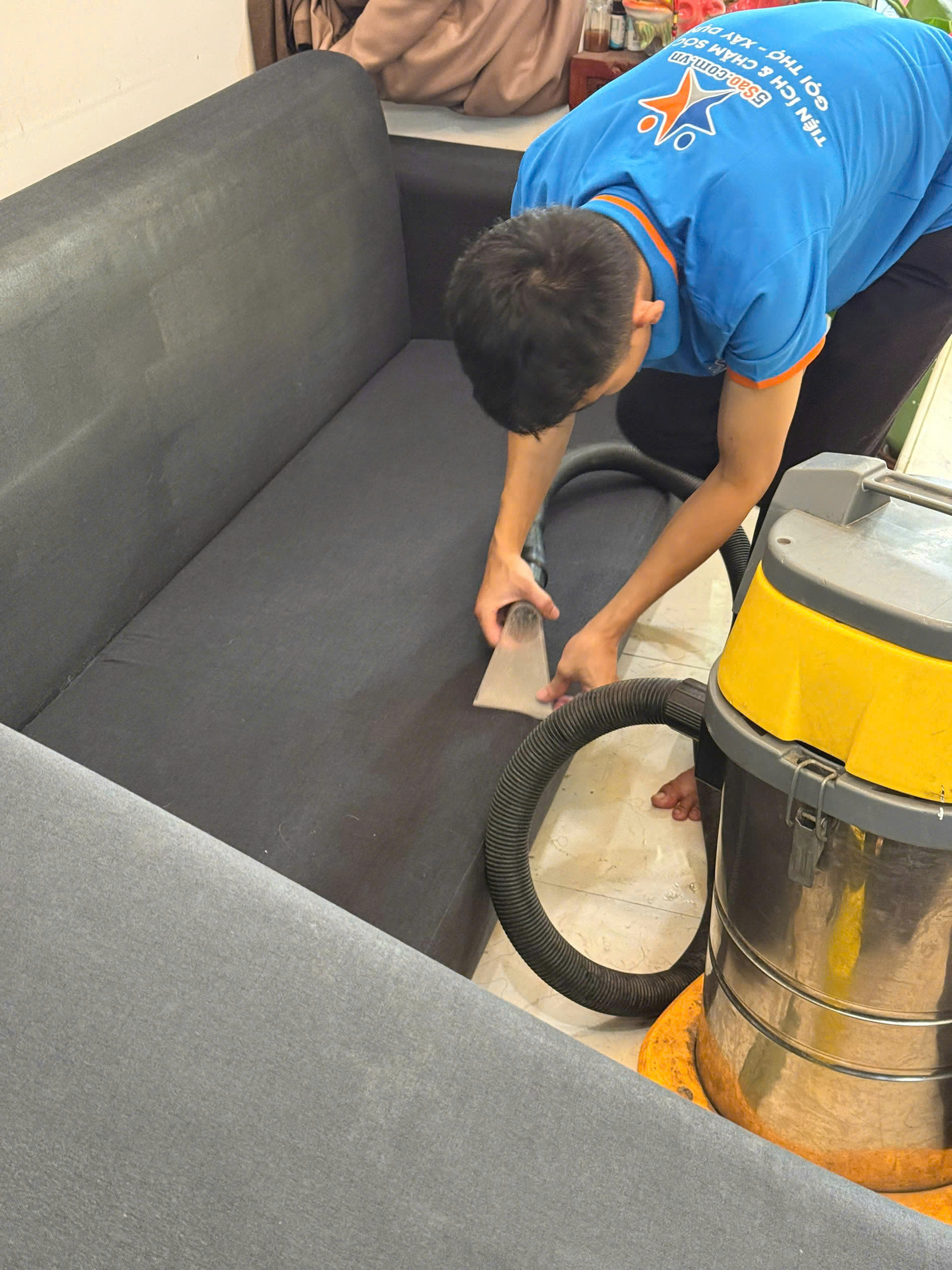 Đặt lịch vệ sinh sofa nhanh chóng qua 5Sao