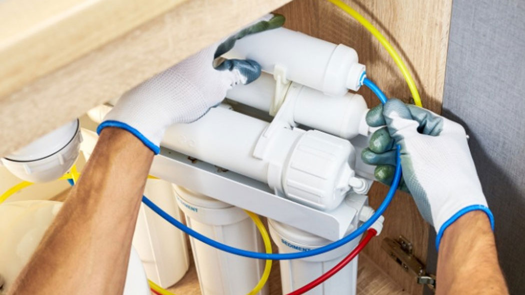 Kiểm tra dây điện máy lọc nước