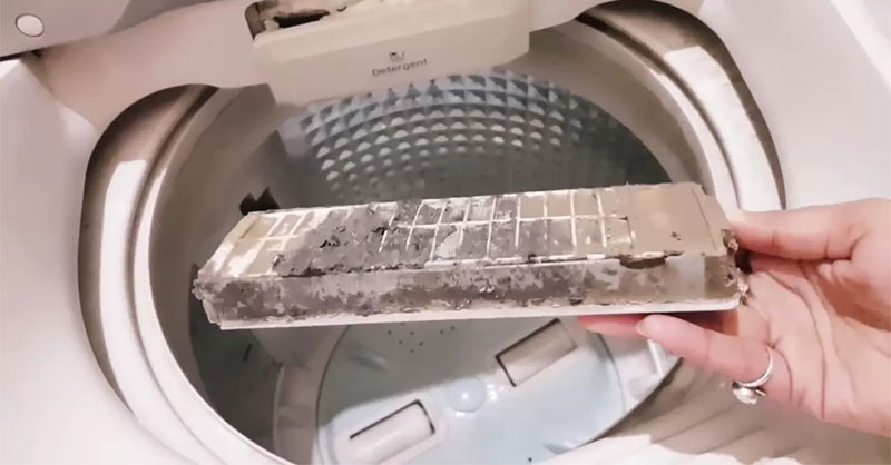 Thợ vệ sinh lưới lọc xơ vải hoặc bộ lọc cặn