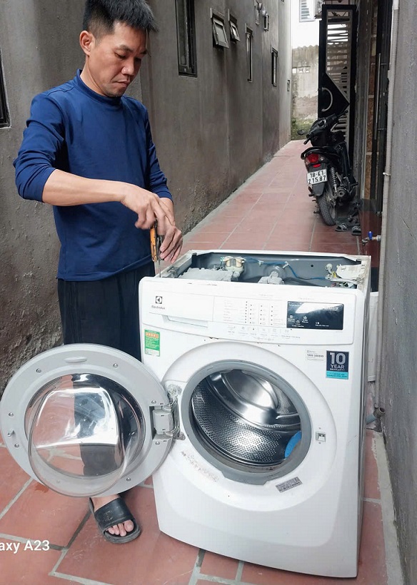 Luôn sẵn sàng 24/7 cùng Điện lạnh Bảo Phát: Khắc phục triệt để mọi vấn đề, làm sạch chuyên sâu máy giặt tại Quận 7!