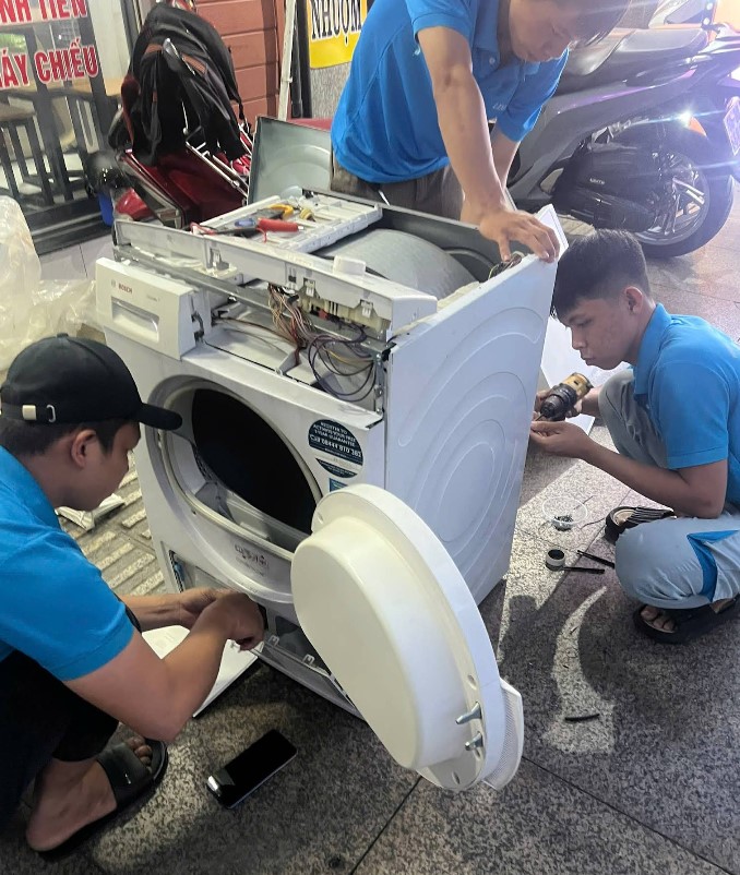 Điện lạnh Khang Thịnh - Chuyên gia vệ sinh lồng giặt tại Quận 3 an toàn, bảo hành chu đáo!