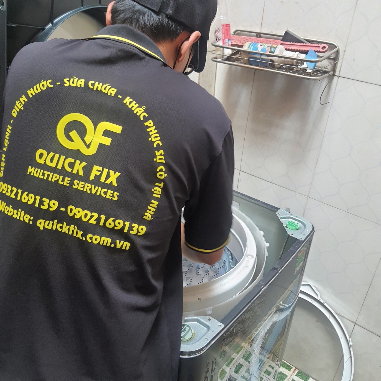 An tâm tuyệt đối với Điện lạnh QuickFix - Chuyên gia xịt rửa lồng giặt tận nhà tại Quận Tân Bình, đảm bảo an toàn, kỹ lưỡng và phục vụ chu đáo mọi lúc!
