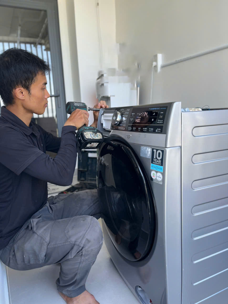 Điện lạnh Trần Kim Phát quy tụ đội ngũ thợ kỹ thuật vệ sinh máy giặt tại Quận Tân Bình cực kỳ uy tín, đảm bảo có mặt ngay chỉ sau 30 phút gọi!